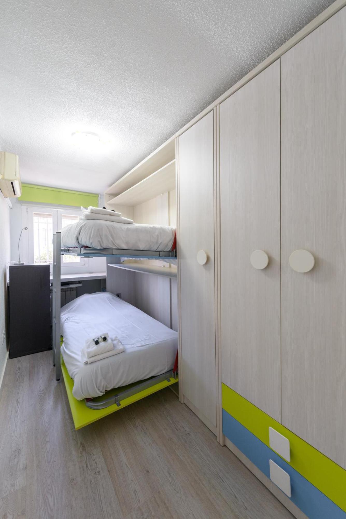 Sabadell Calle, Casa Familiar De 3 Dormitorios Con Terraza Junto Metro Fuencarral Madrid Buitenkant foto