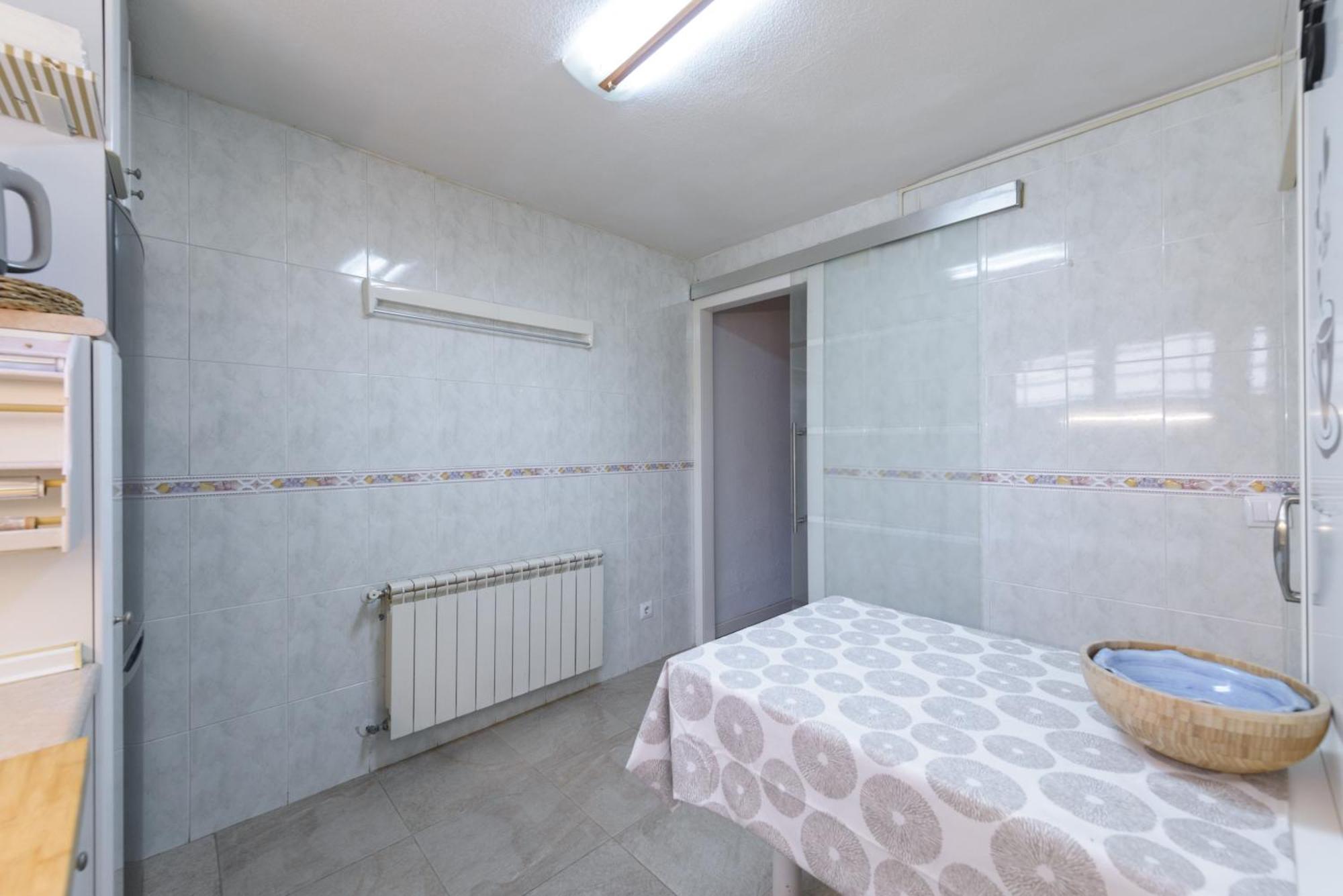 Sabadell Calle, Casa Familiar De 3 Dormitorios Con Terraza Junto Metro Fuencarral Madrid Buitenkant foto
