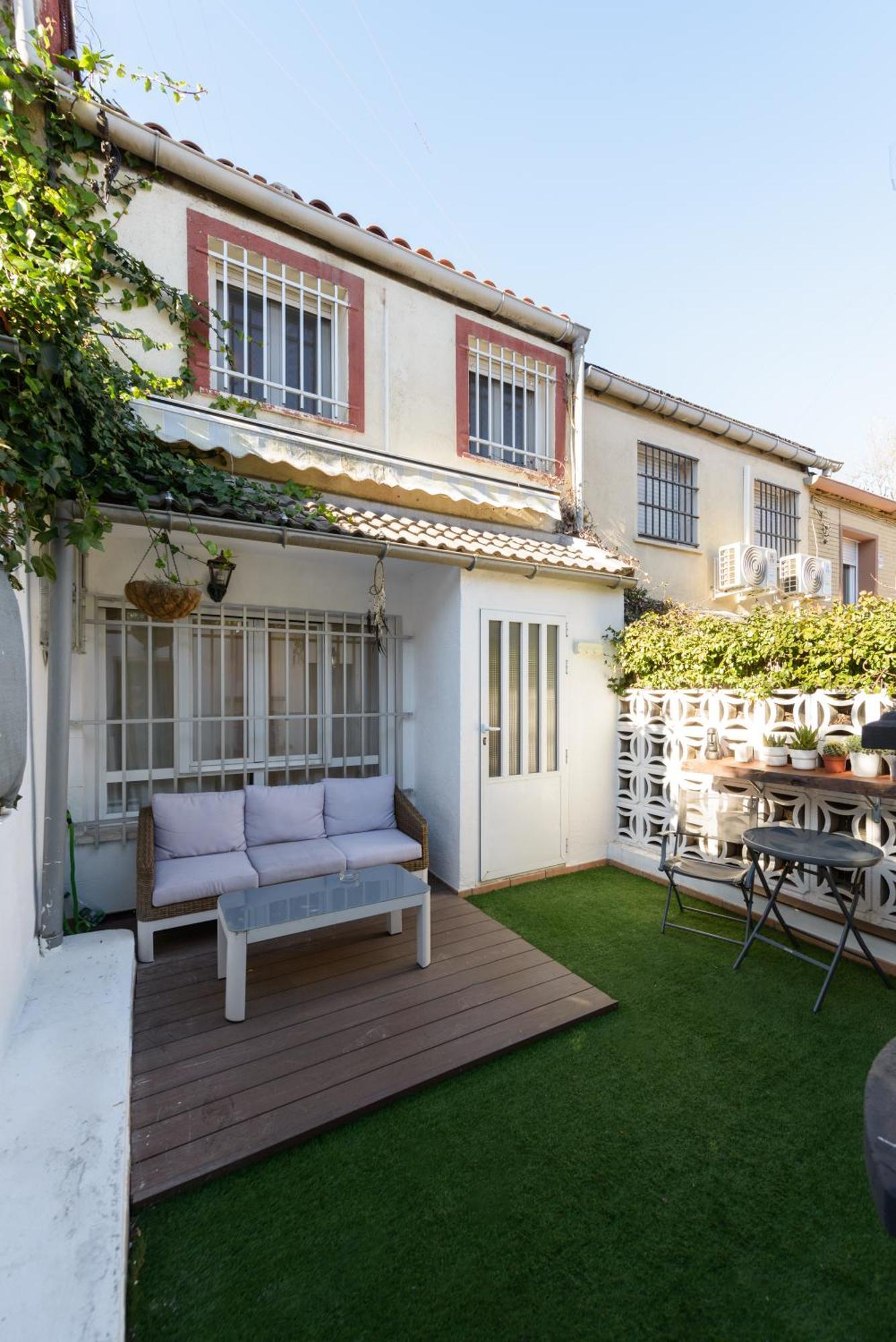 Sabadell Calle, Casa Familiar De 3 Dormitorios Con Terraza Junto Metro Fuencarral Madrid Buitenkant foto